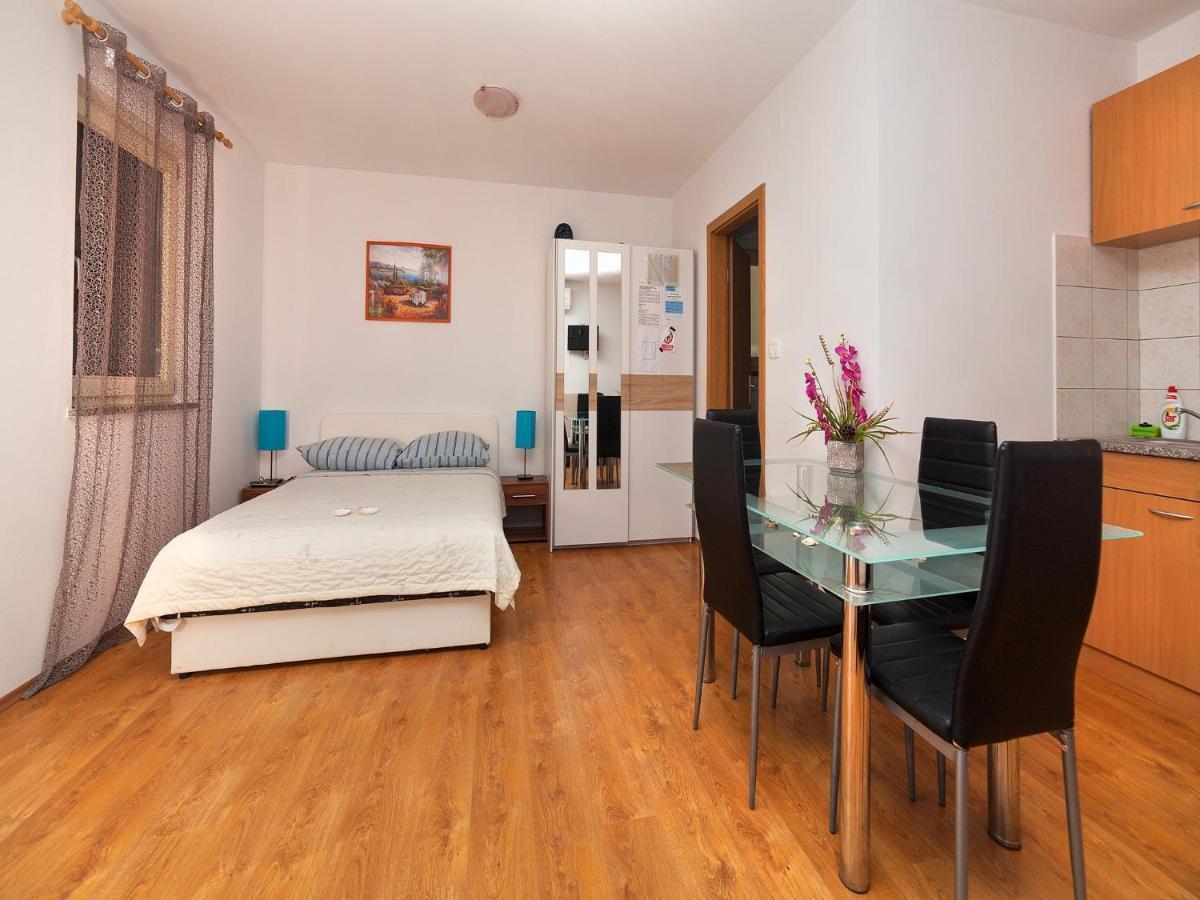 Apartments Barbara 布鲁赛吉 外观 照片
